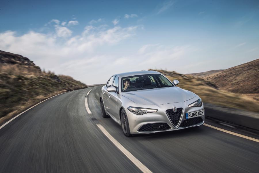  Alfa Romeo Giulia Q2 (952) 2016 года  (UK) (фото 14 из 43)